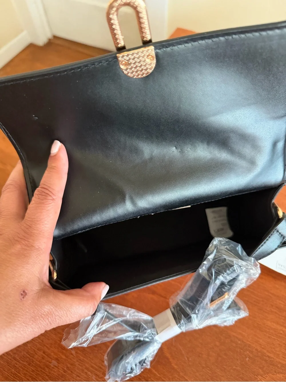 Jules Kae Cream and Black Textured Crossbody Bag